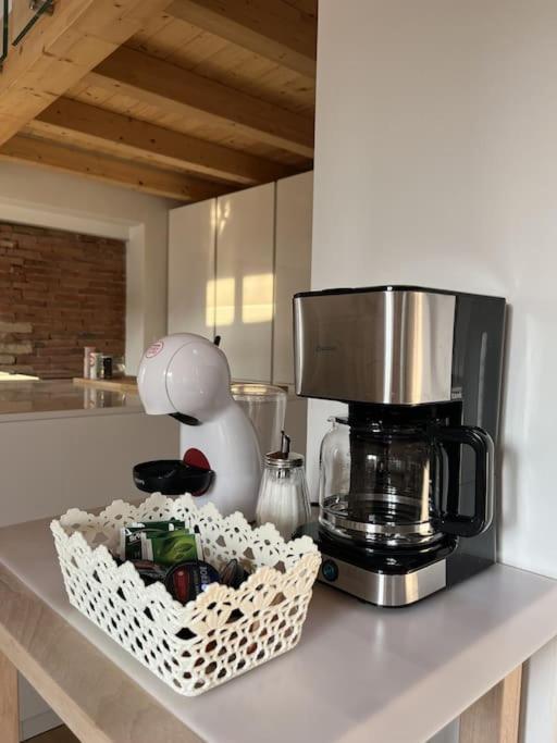 La Piccola Casa Al Lago - Intera Casa Con 3 Camere E 2 Box Salò Exterior foto