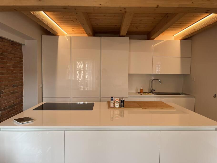 La Piccola Casa Al Lago - Intera Casa Con 3 Camere E 2 Box Salò Exterior foto